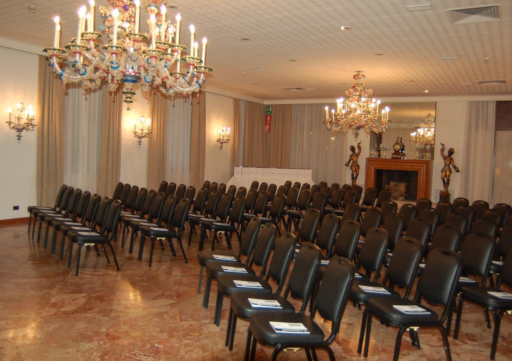 Astoria Hotel Italia Udine Ngoại thất bức ảnh